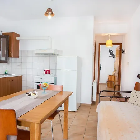 Thalassia Apartment Kalamitsa